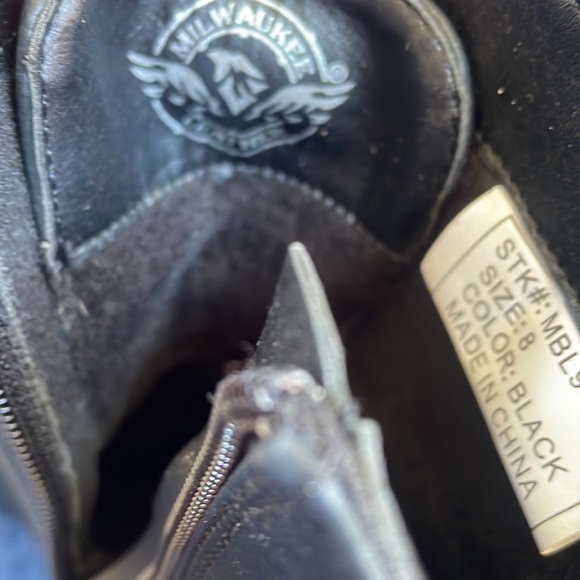 Size 8 Milwaukee leather studded side zip pumps - Picture 4 of 5